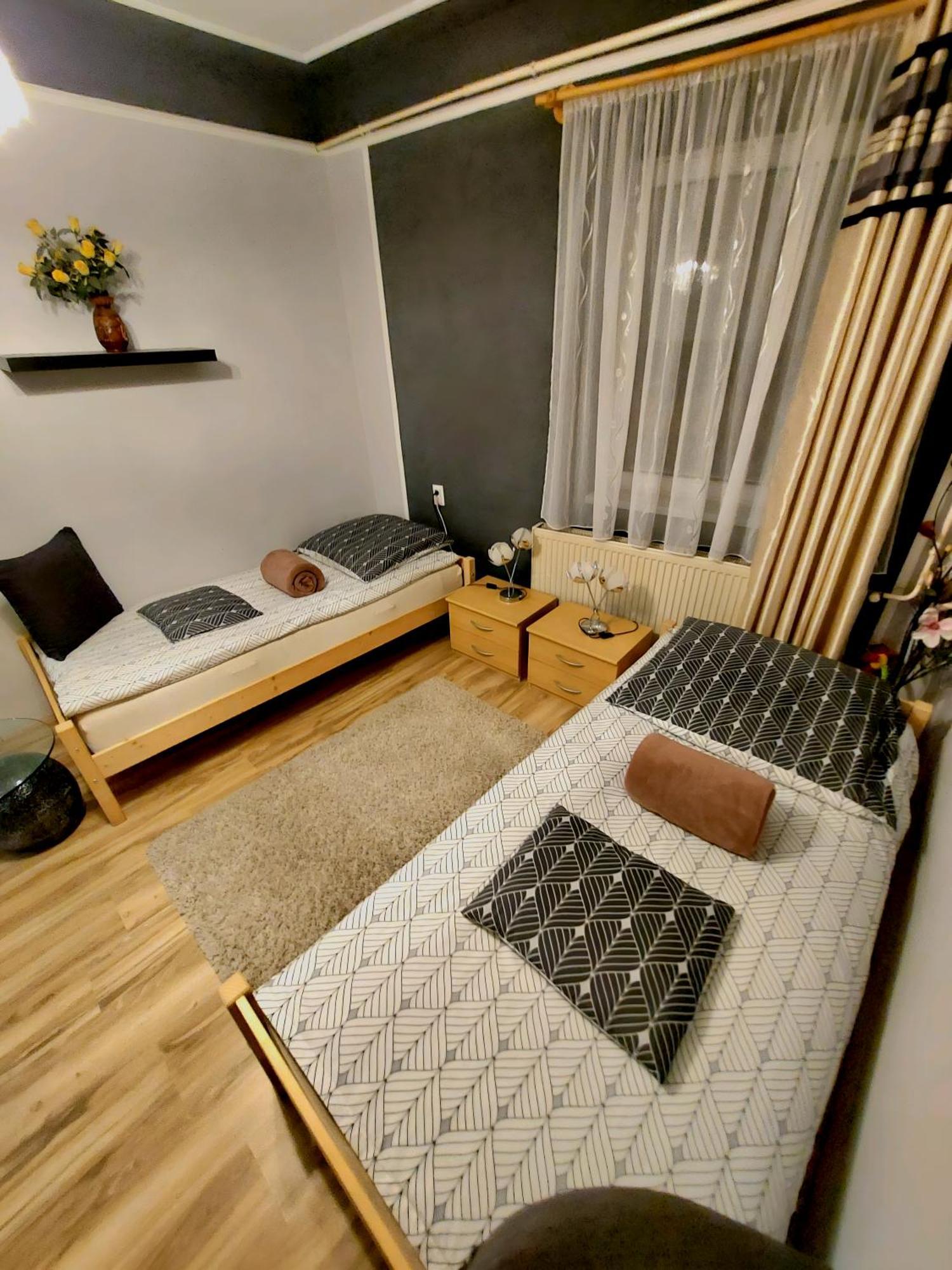 Ferienwohnung Kata Vendeghaz Sátoraljaújhely Exterior foto