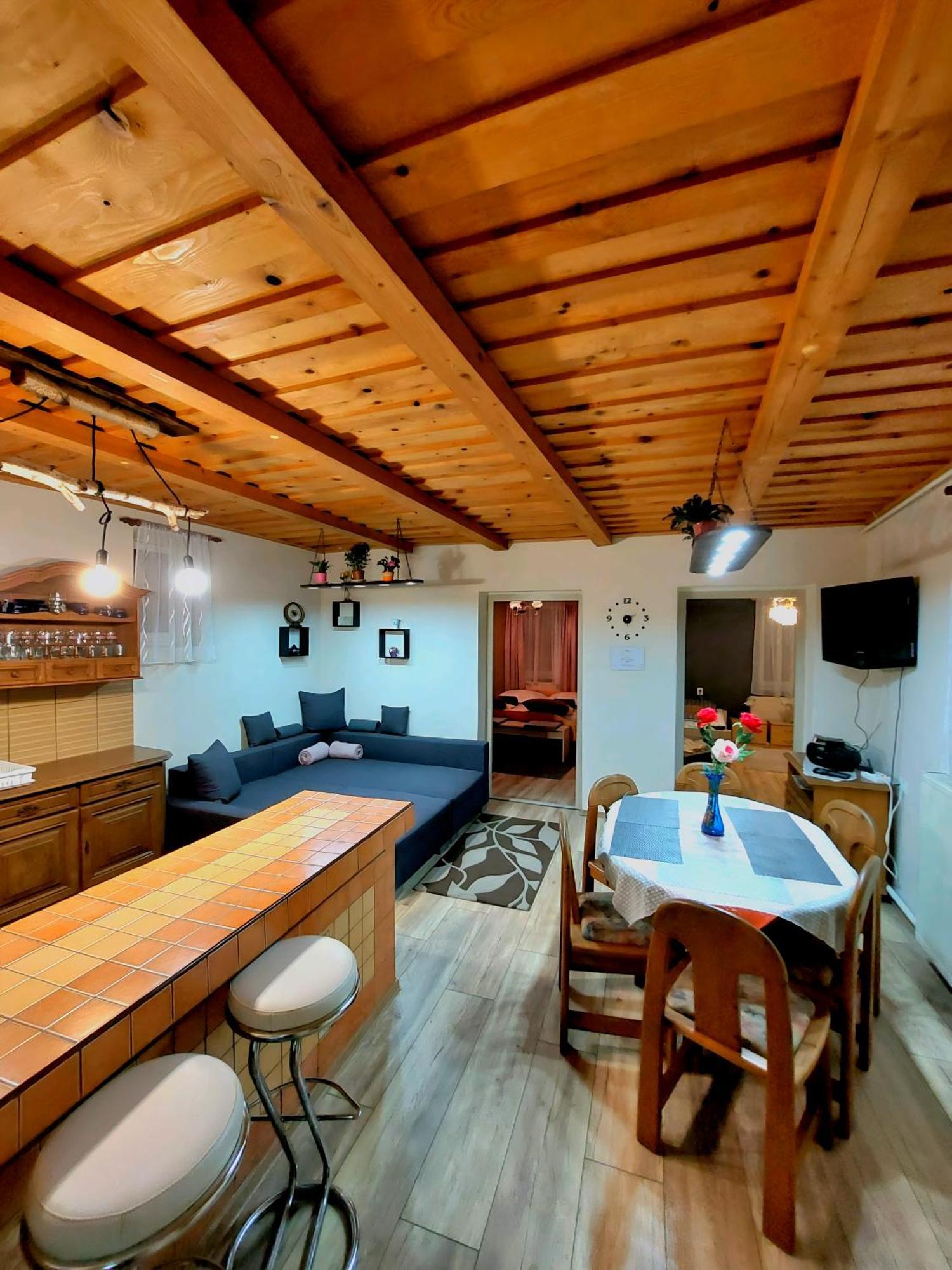 Ferienwohnung Kata Vendeghaz Sátoraljaújhely Exterior foto